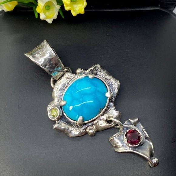 Sterling silver pendant